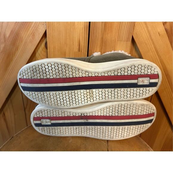 ed ellen degeneres Size 8.5M Suede Fleece Lined ankle Boot - Picture 7 of 8